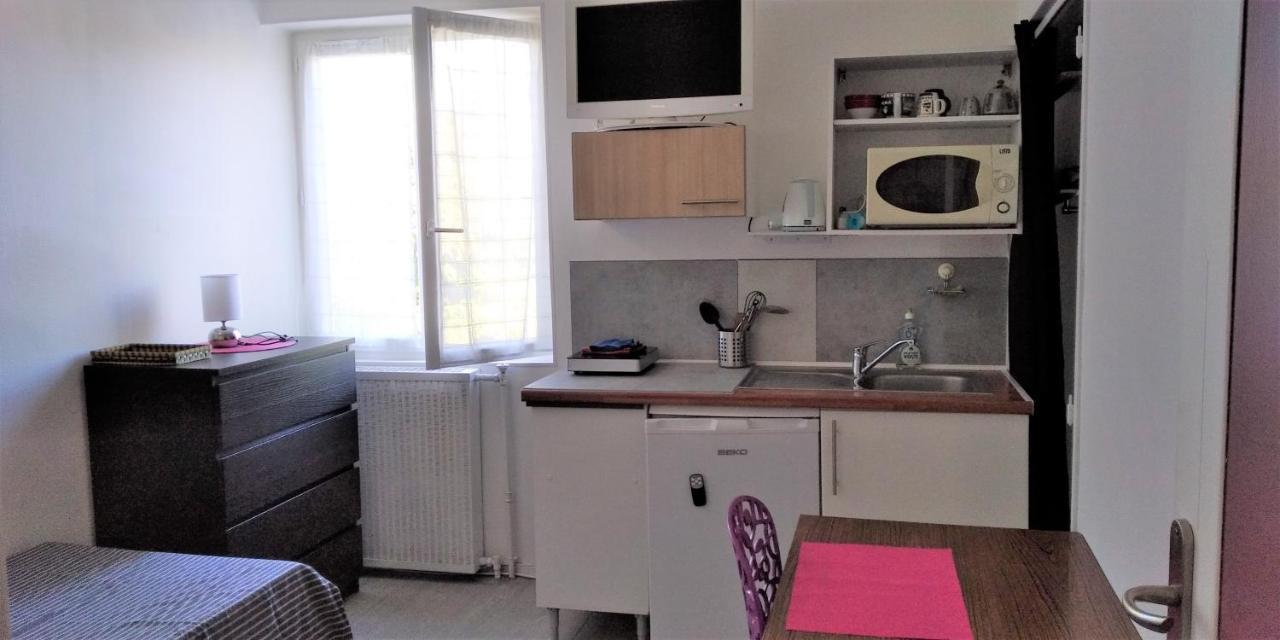 Chambre 1 Personne Et Studio 1 Personne Avec Entree Libre Et Salle De Bain Privee كولومييه المظهر الخارجي الصورة