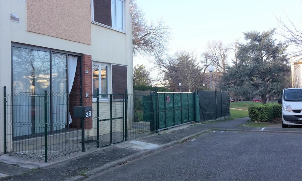 Chambre 1 Personne Et Studio 1 Personne Avec Entree Libre Et Salle De Bain Privee كولومييه المظهر الخارجي الصورة